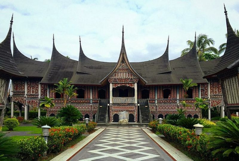 Wisata Kota Lima Puluh Yang Ikonik