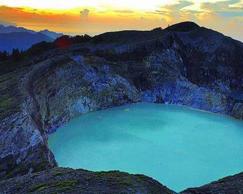 Wisata Danau Kelimutu