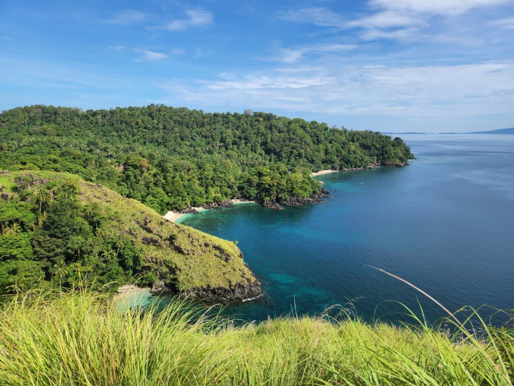 Wisata Pantai Pulisan Likupang