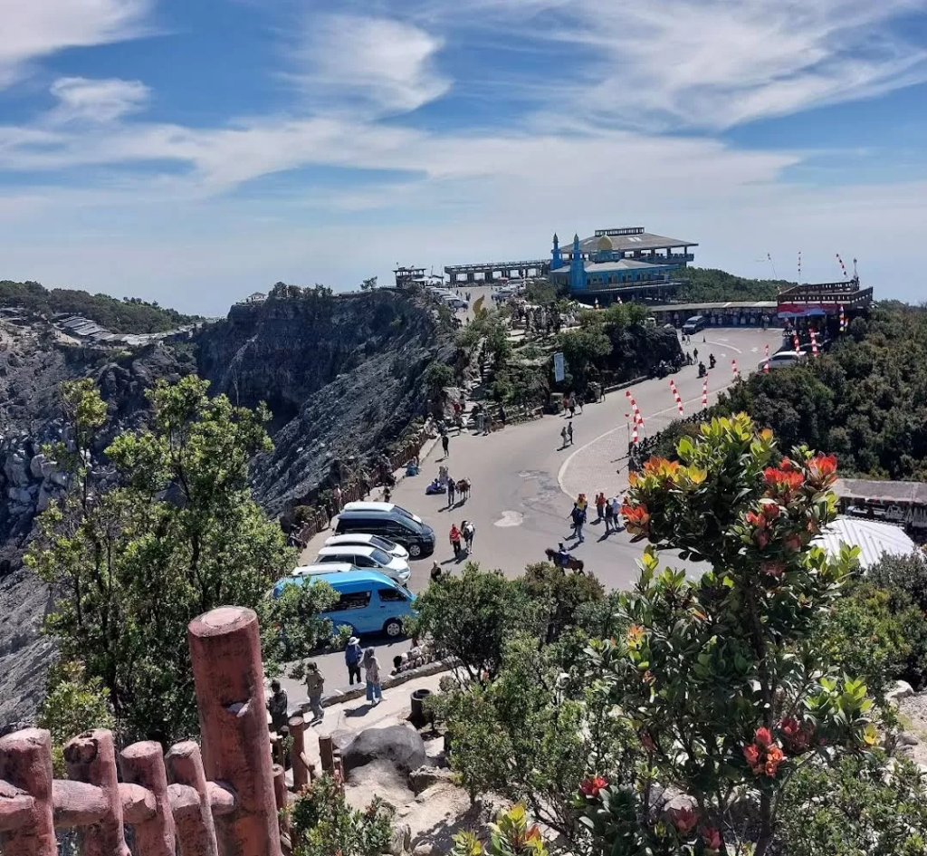 Wisata Tangkuban Perahu